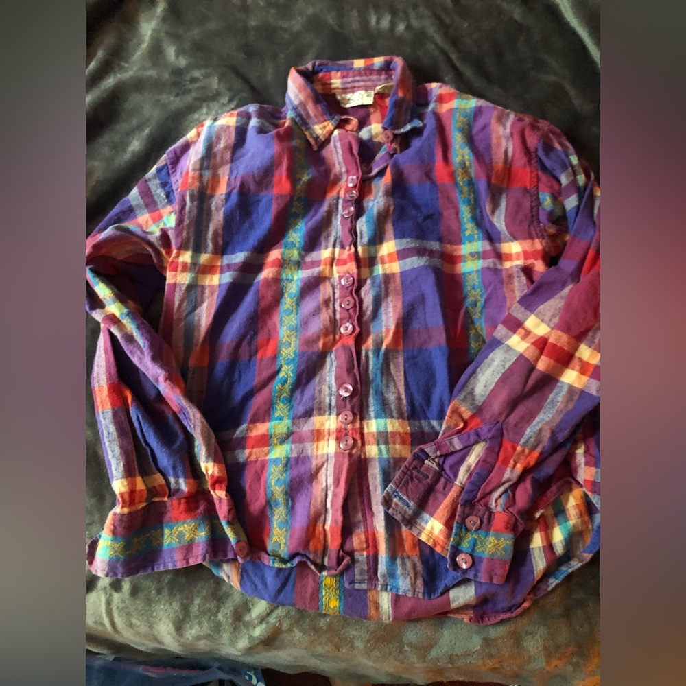 Extremely vibrant, unique, and soft flannel